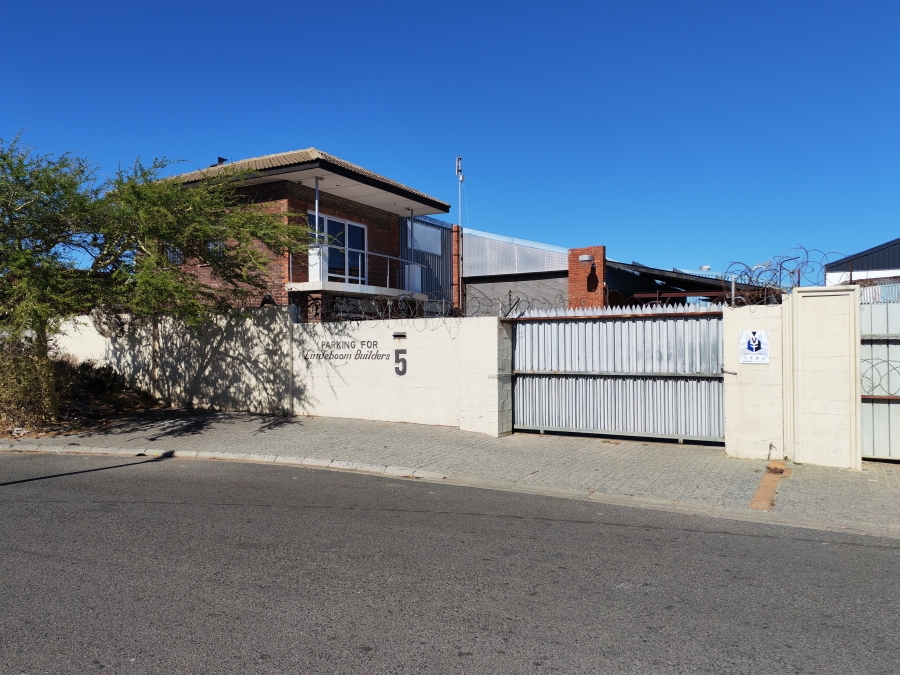 To Let Commercial Property for Rent in Strand Central Western Cape